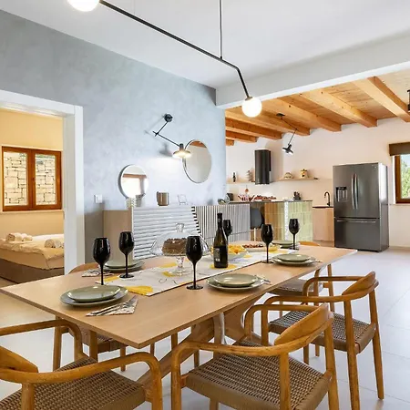 3 Bedroom In Dom wakacyjny *