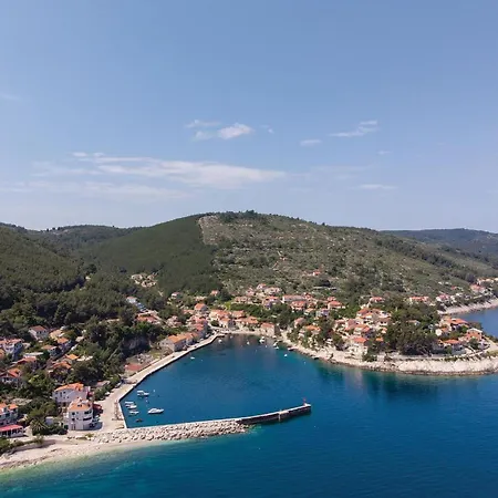 Dom wakacyjny 3 Bedroom In *